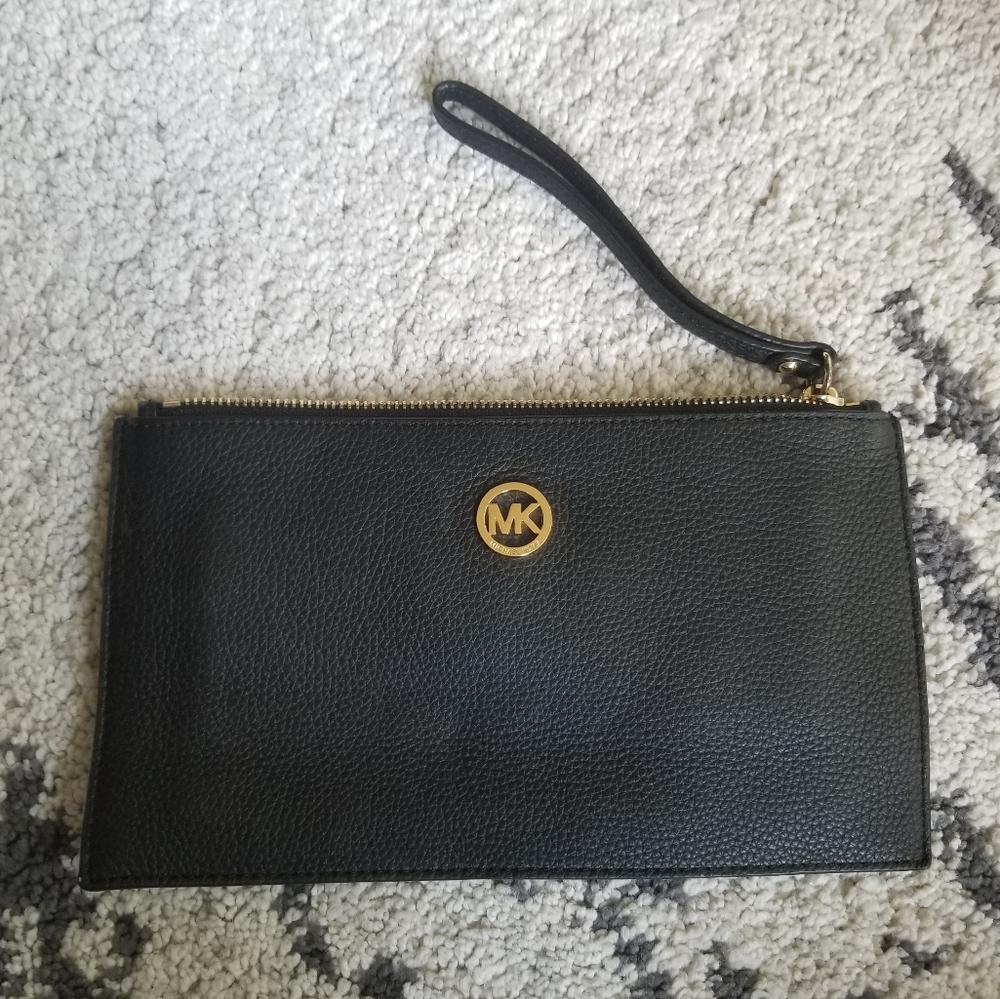Michael Kors Pebbled Leather Wristlet/Pouch